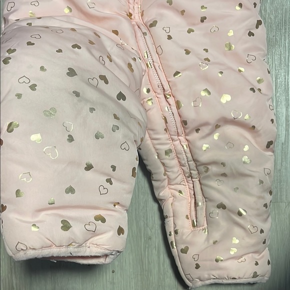 The children’s place Pink Heart-Patterned Baby Snowsuit 9-12M - Picture 2 of 2
